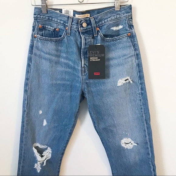 SOLD [Levi’s] Wedgie Straight Authentically Yours - Picture 4 of 8